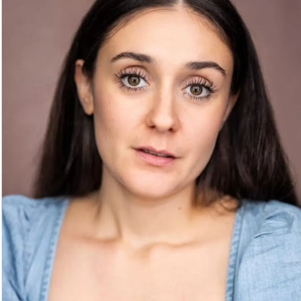 Yasmin Taheri as Angie (Credit_ Royal Exchange)